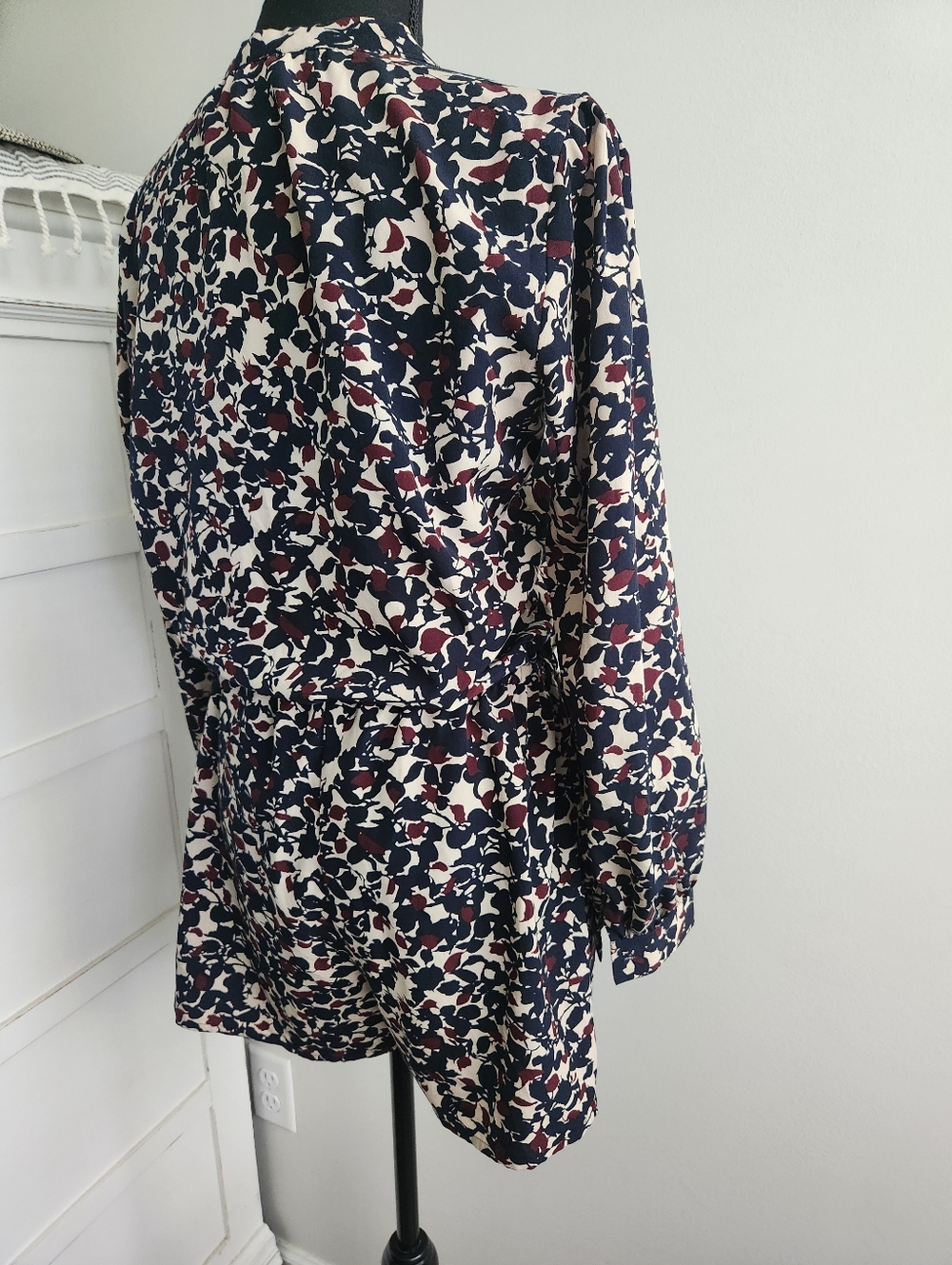 LOFT LONG SLEEVE TIE NECK ROMPER W/POCKETS - Picture 7 of 9